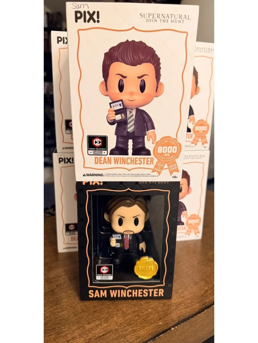 ThrillJoy Pix! Sam Winchester FBI Chase figure.New